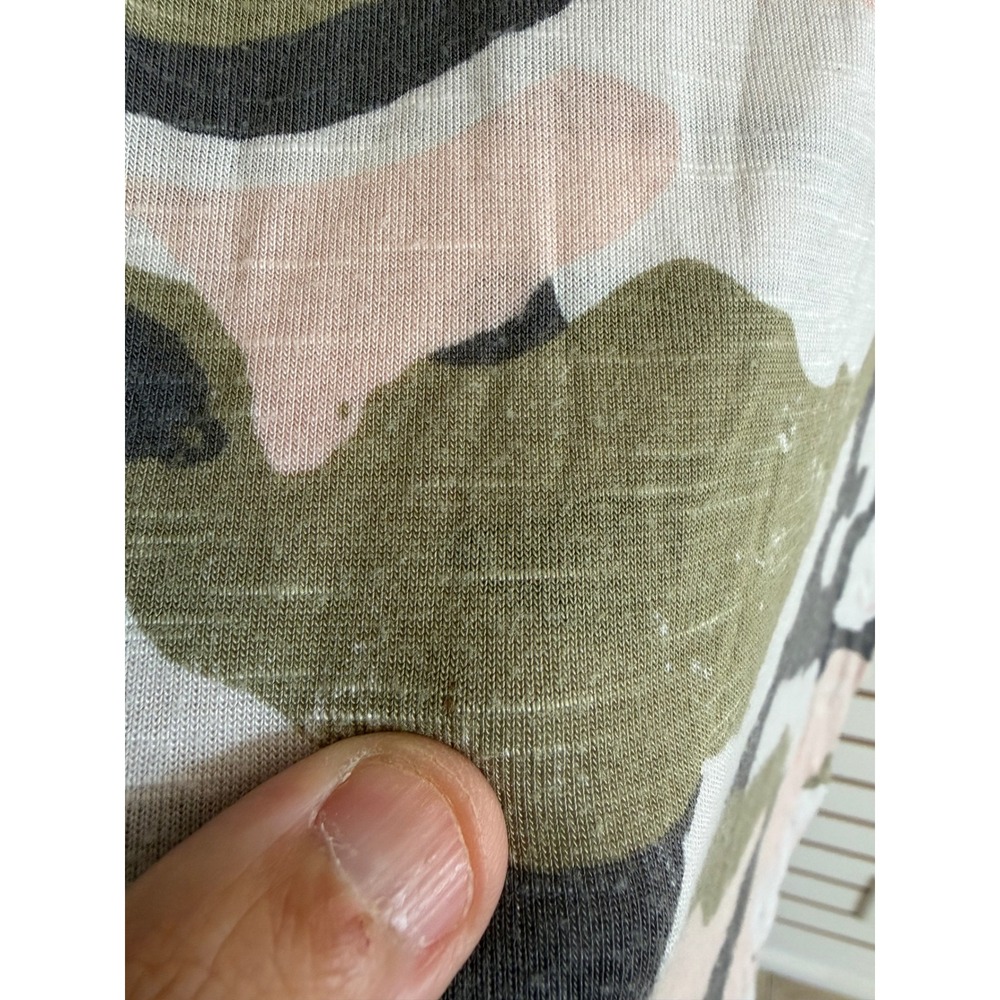 Latched Mama Camo Nursing Tee Pink Green V-Neck Short Sleeve Maternity Top M - Picture 5 of 5